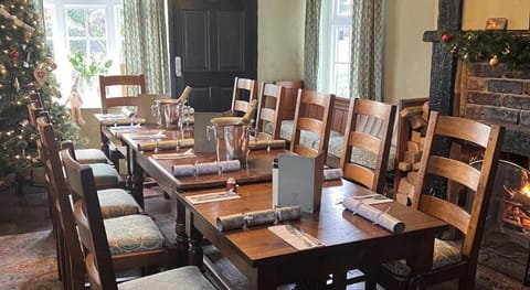 The Golden Ball Inn 1728 Bed and Breakfast in Telford