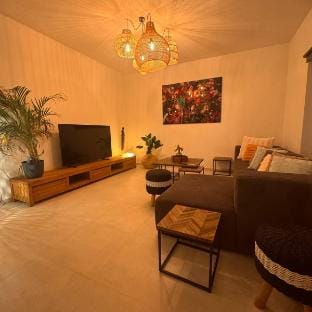 2 bedroom apartment with terrace Vacation rental in Charleroi