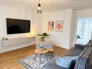House | 130 qm | free parking | 13 Min to Cologne Vacation rental in Leverkusen