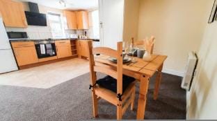 Orange Lilly in Stroud Apartment in Stroud