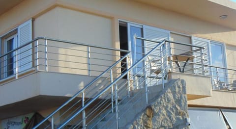 Comfy Beachfront Litinas Casa with SeaView Apartment in Agia Marina