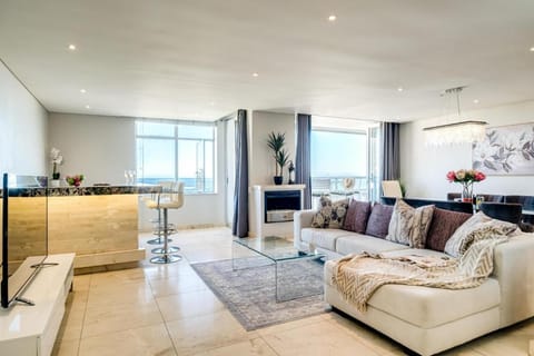 Ocean View Camps Bay 3bed Apt Beach Vistas Apartment in Camps Bay