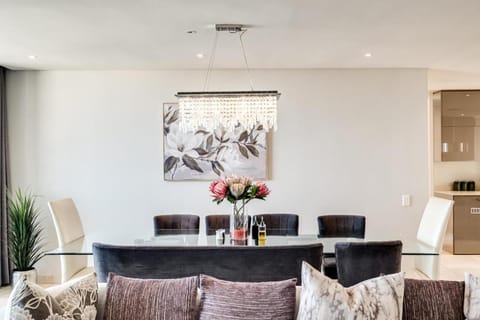 Ocean View Camps Bay 3bed Apt Beach Vistas Apartment in Camps Bay