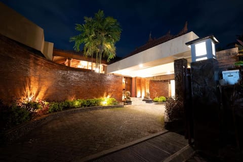 Casa Dewa Villa Ubud Hotel in Sukawati