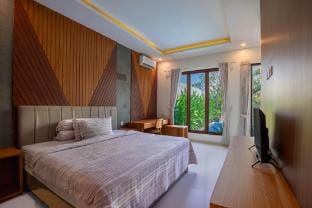 Villa Hua Wu Fei Yan Villa in Kediri