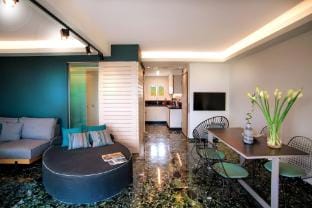 Vouliagmeni Kavouri Beachfront Apartment Apartment in Vouliagmeni