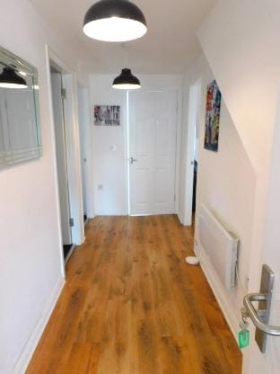 No 11 - Contemporary 2 Bedroom Apartment in Lanark Vacation rental in Lanark