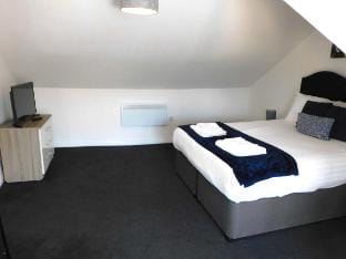 No 7 - Modern 1 Bedroom Apartment in Lanark Town C Vacation rental in Lanark