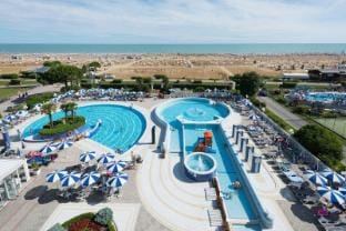 Aparthotel Imperial - Family Panoramic Apartment in Bibione