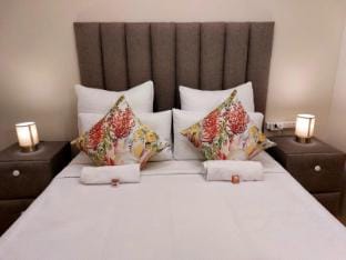 Eye2SA where 3 mountain sides meet Atlantic  Apartment in Cape Town