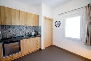 Deluxe Rooftop "Eutixia" (C) Sun rise view Vacation rental in Mesaria