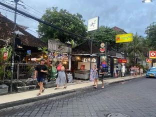 Cozy room Kuta  - 1 Minute to the Beach By MS 3 Vacation rental in Kuta