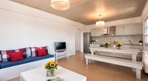Menta I, in the heart of Naousa/free parking,Paros Apartment in Naousa