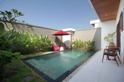 Bougainnvillea Villa Cemagi by Parigata Hotel in Kediri