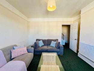 Large & Bright Holiday Home by Felixstowe Beach Vacation rental in Felixstowe