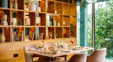 The Luxury Central Cardiff Signature Hotel By Belvilla Hotel in Cardiff