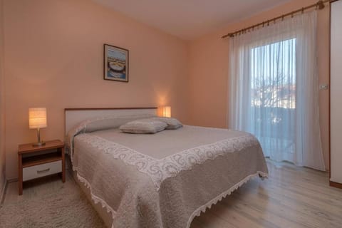 Cosy suite with garden terrace Apartment in Trogir