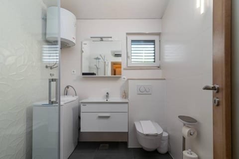 Cosy suite with garden terrace Apartment in Trogir