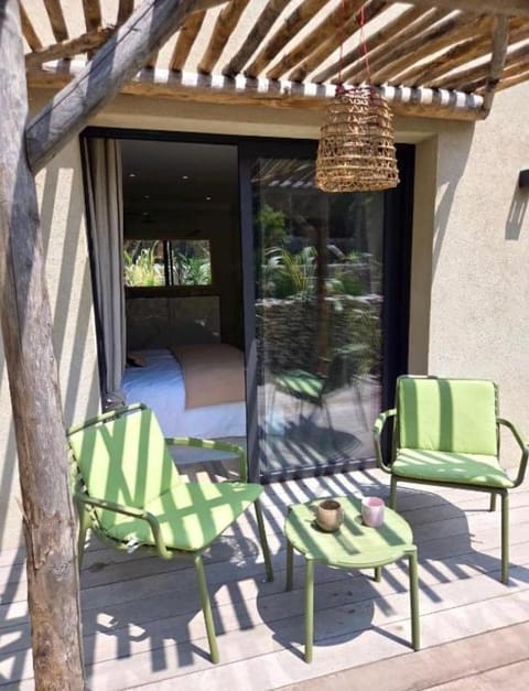 Maison Mahana Bed and Breakfast in Bonifacio