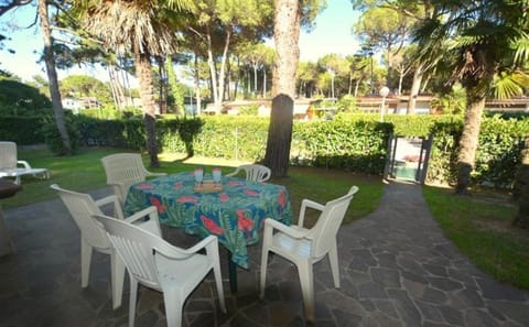 Lovely duplex for 5 guests in peaceful Lignano Riviera Hotel in Lignano Sabbiadoro