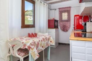 Domo Ruia - Red House Porto Istana Vacation rental in Porto Istana