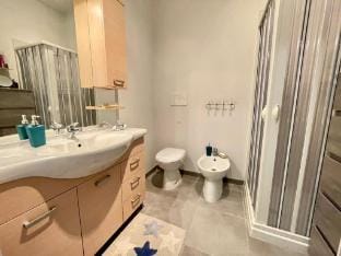 Bright apartment by the beach with a lovely balcony Apartment in Porto Santa Margherita