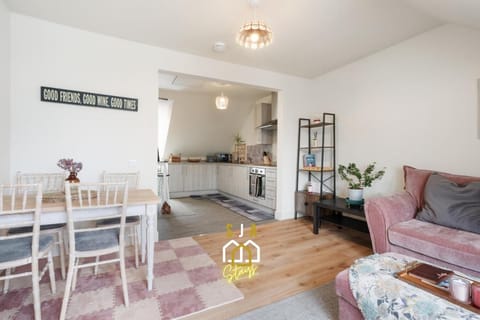 Ballater Retreat - SJA Stays - Modern 1 Bed Apartment Apartment in Ballater