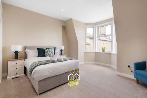 Church Street Residence - SJA Stays - 3 Bed Apartment Apartment in Aberdeen