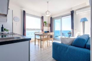 Sardinia Re - Miramare 14 Sea View Apartment in Castelsardo