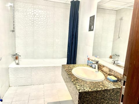 Sadaf 5 JBR  BedSpace Dorm Hotel in Dubai