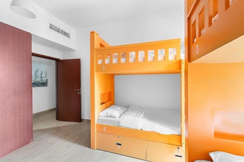 Sadaf 5 JBR  BedSpace Dorm Hotel in Dubai