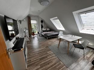 Cozy bright attic apartment in Frankfurt Vacation rental in Frankfurt