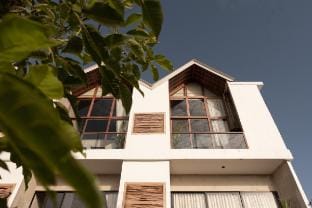 Canggu Houses Vacation rental in Kediri