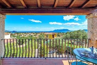 Patty's House holiday house and wonderful sea view Vacation rental in Pittulongu