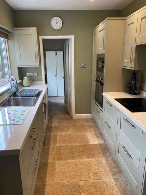 Jasmine Cottage Apartment in England