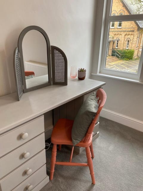 Jasmine Cottage Apartment in England