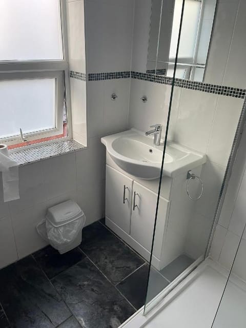 Shakers Inn Hotel in Tendring District