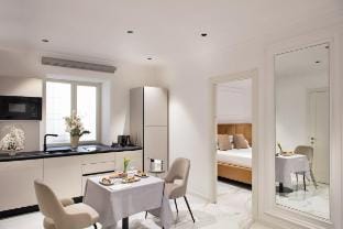 Dama Pompei Luxury Apartment - Suite 100 Vacation rental in Pompeii