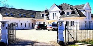 Dworek Marino Vacation rental in West Pomeranian Voivodeship, Poland