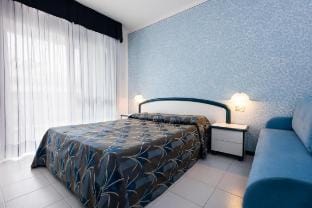Aparthotel Imperial - Family Suite Vacation Home Apartment in Bibione