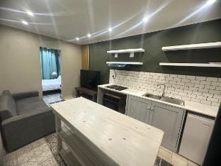 Windsor Flatlet in Kuilsriver(Camelot) Vacation rental in Cape Town