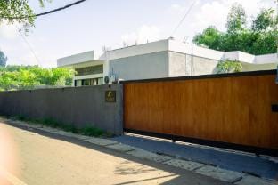 Villa Ubet  Villa in Kuta Selatan