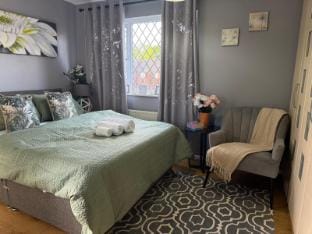 Premium Room for Family & Solo Vacation rental in Solihull