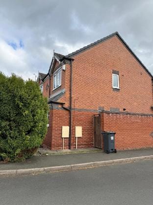 Premium Room for Family & Solo Vacation rental in Solihull