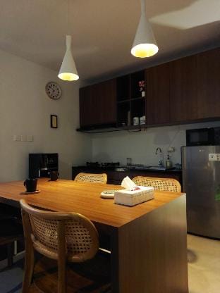 Small Comfort Home Living Tanaka Living Tanahlot Vacation rental in Kediri