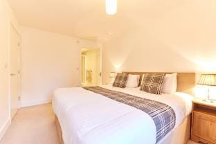 Willow in Newcastle with 2 bedrooms and 2 bathrooms Apartment in Newcastle upon Tyne