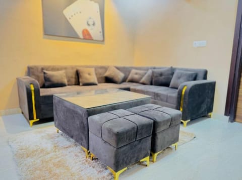 Pink Paradise Hotel in Jaipur