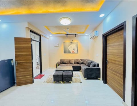 Pink Paradise Hotel in Jaipur