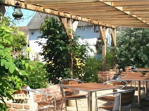 Orchard Cottage Hotel in Willingham