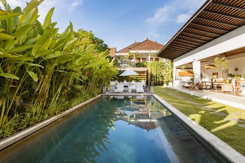 Middle House Bali Hotel in North Kuta